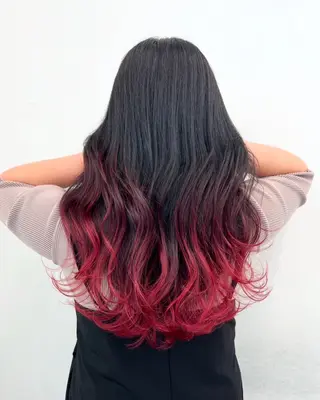 ロング ✨透明感艶カラー YUKI✨のヘアスタイル