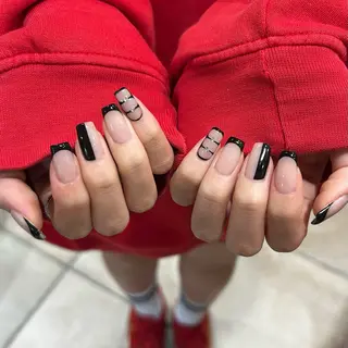 ネイル She nail TAKENAKAのネイルデザイン