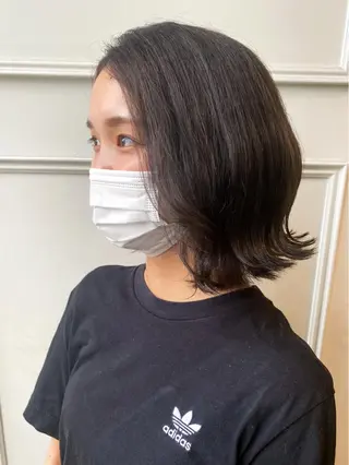 ミディアム カラー ヘアアレンジ tomona. iの眉毛・アイブロウイメージ