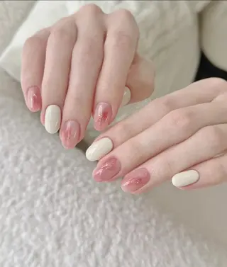 ネイル RAFFINE 月🦋🩵のネイルデザイン