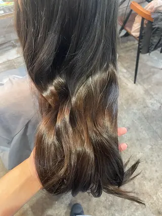 カラー 太田 海萌のヘアスタイル