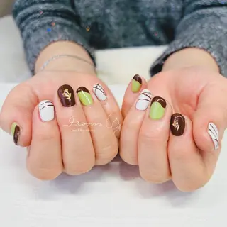 ネイル _9 room. Yoshimiのネイルデザイン