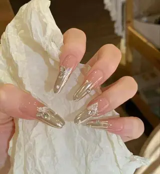 ネイル VIVIAN エイのネイルデザイン