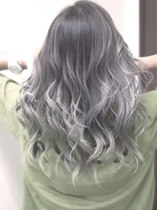 ロング Crystal 船橋のヘアスタイル