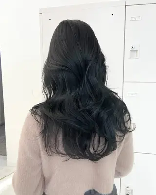 ロング カラー 韓国暗髪🇰🇷レイ ヤー🤍THREEのヘアスタイル