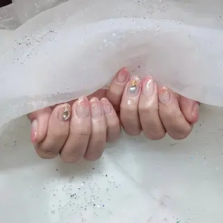 ネイル 金井 奈々のネイルデザイン