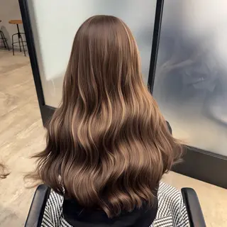 ロング カラー ハイライト／髪質改善 裕樹のヘアスタイル