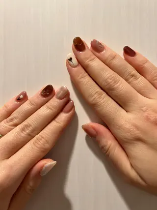 ネイル une／YUKINA 🫧大人nuanceのネイルデザイン