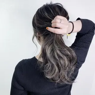 ロング カラー _WHITE 難波本店のヘアスタイル