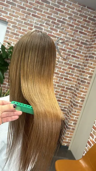 ロング カラー ギャルの革命児 秀斗のヘアスタイル