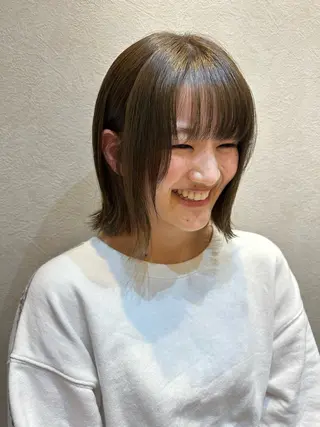 ミディアム newi まーぼーのヘアスタイル