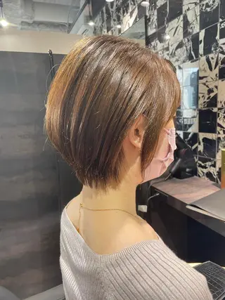 ショート カラー One By The Ect所属・ショート/脱白髪染め ☆宇﨑悠実のヘアスタイル