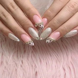 ネイル Nail studio No8 -ネイルスタジオナンバーエイト-所属・Nailstudio No8のネイルデザイン