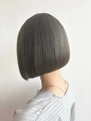 ミディアム 佐藤 森夏のヘアスタイル