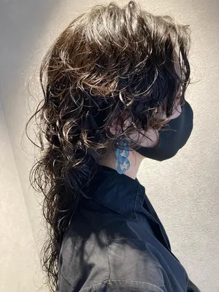 セミロング パーマ 宮下 弦也のヘアスタイル