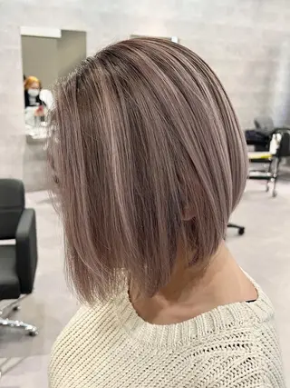 ショート カラー Via officialのヘアスタイル