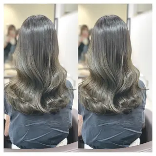 セミロング カラー 村山 茉衣のヘアスタイル
