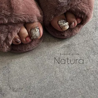 ネイル マツエク・マツパ アイブロウ beautyroom Naturaのネイルデザイン