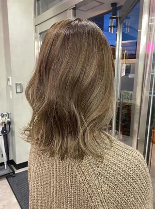 セミロング カラー 🕶️佐藤 海李🐏のヘアスタイル