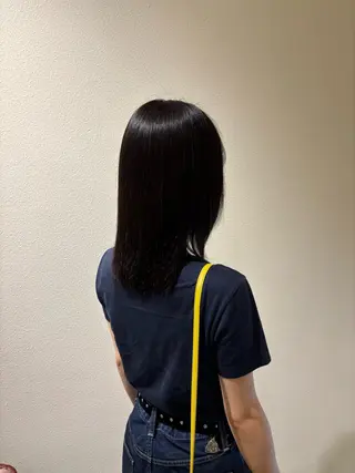ミディアム カラー 上條 響子のヘアスタイル