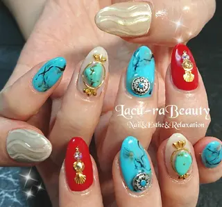 ネイル 小顔と腸の専門店 ラクーラビューティのエステ・リラクイメージ