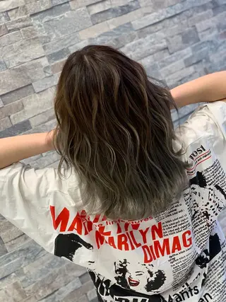 ミディアム カラー カラーと言ったら SAWARAのヘアスタイル