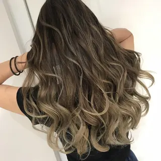 ロング 🦋ハイトーン特化 🦋‪Nozomiのヘアスタイル