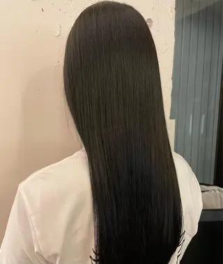ロング カラー TIECHEL所属・韓国ナチュラル・ ベージュ/落合夏希のヘアスタイル