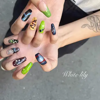 ネイル White lily所属・牧田 雅世のネイルデザイン