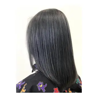 セミロング カラー メンズ 白髪ぼかし脱白髪染め 大塚綾のヘアスタイル