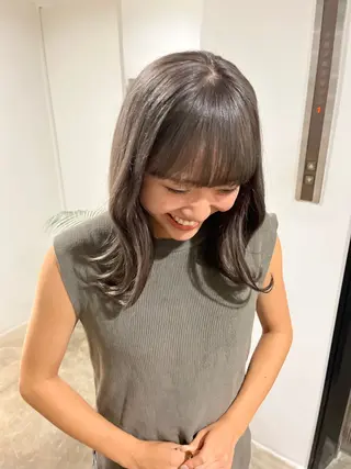 セミロング 🟡ひろの/ツヤ カラー/髪質改善🟡のヘアスタイル