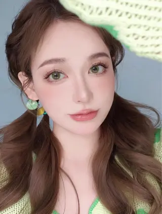 セミロング W Theme Nail&Eye salon所属・ダブル テーマのマツエク・マツパデザイン