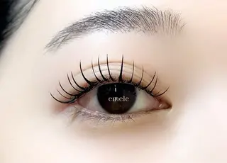 マツエク・マツパ lucil 杉原の眉毛・アイブロウイメージ