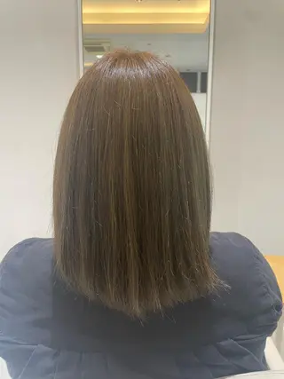ミディアム 佐々木 麻衣のヘアスタイル