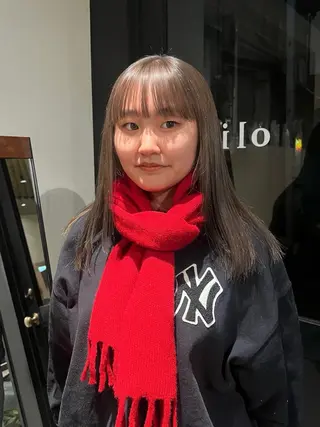 カラー the hinc所属・miyu /大阪 /レイヤーカットのヘアスタイル