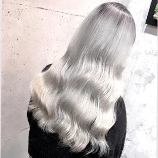 ロング N° jillva ♦️川端裕司♦️のヘアスタイル