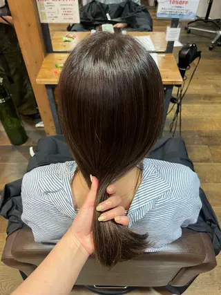 ミディアム カラー 山根 桜のヘアスタイル