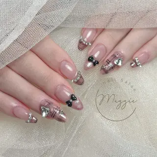 ネイル Maggie Nail🦩のネイルデザイン