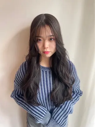 ロング 鈴木瑛里／ブロンド ベージュ／男女のヘアスタイル