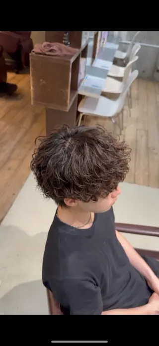 パーマ メンズ fifth原宿 堀内新史のヘアスタイル