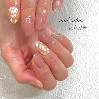 ネイル 粟津 美紀のネイルデザイン