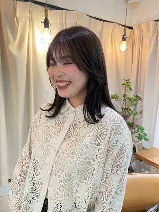 セミロング カラー LOREN/ miuのヘアスタイル