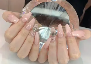 ネイル LoaChaton kaeのネイルデザイン