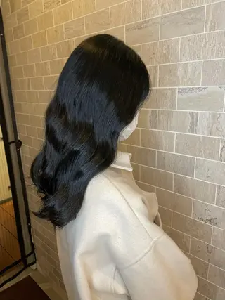 セミロング 栗林 茉那のヘアスタイル