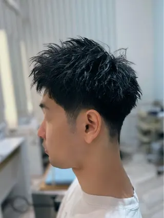 ショート パーマ メンズ 🫧瑠青/ダメージレ スイルミナカラー🫧のヘアスタイル