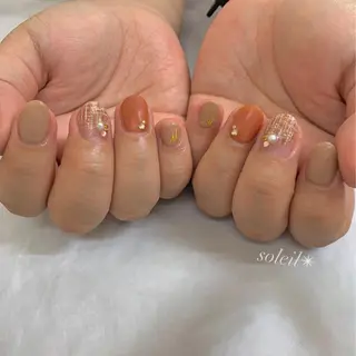 ネイル 粟津 美紀のネイルデザイン