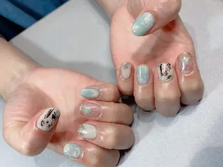 ネイル iiloo aromaworksのネイルデザイン