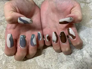 セミロング Kono Nanamiのネイルデザイン