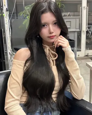 ロング カラー ヘアアレンジ 🫧🇰🇷韓国ヘア レイヤー🐺Yutaのヘアスタイル