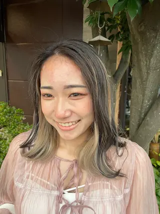 セミロング カラー 梨子🐣艶カラー🌈 ダメージレス💖のヘアスタイル